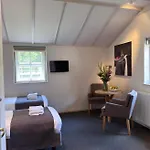 Landgoed Culitsrode מלון דירות 3*